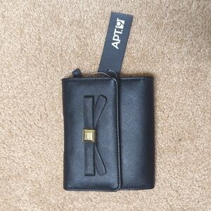 New Apt. 9 Black Wallet